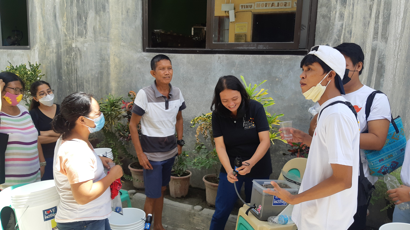 HRN Volunteers Bicol response to Bulusan Eruption